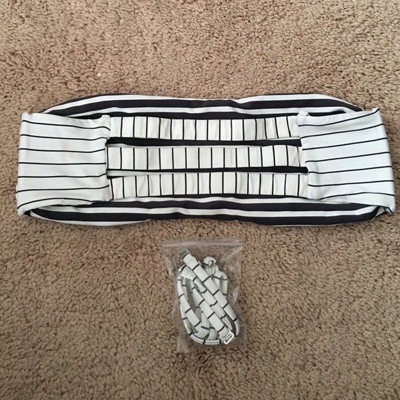 Billabong Women's Swim Top - Picture 4 of 4